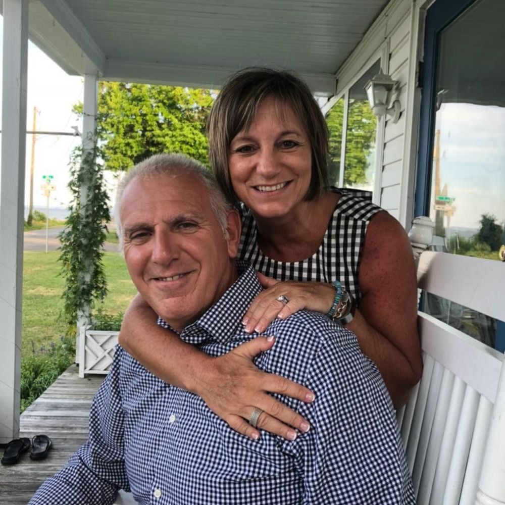 Meet your Posher, Dina